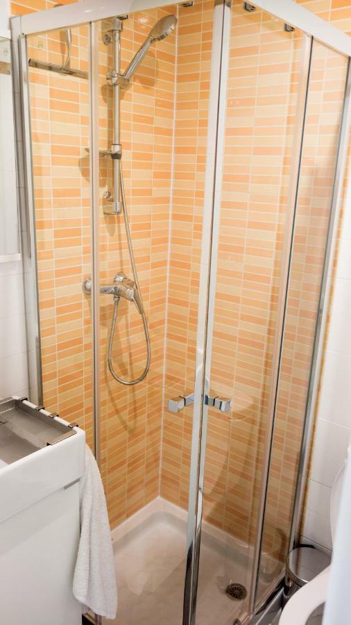 Cozy Apartment In Downtown Madrid Esterno foto